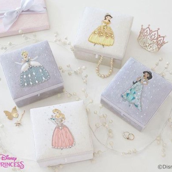 Pottery Barn Disney Princess Jewellery Box Collection Aurora Beauty and Beast - Picture 2 of 8